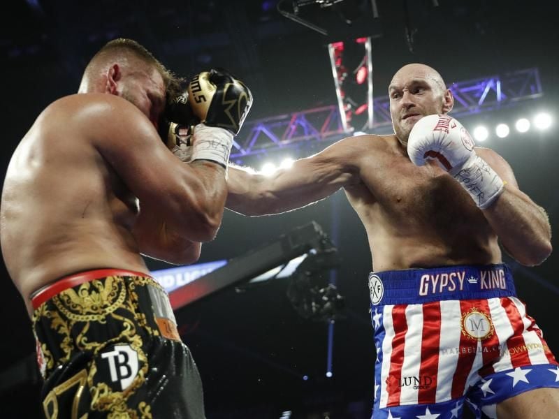 Der Kampf von Tom Schwarz (l) gegen Tyson Fury war früh beendet. Foto: John Locher/AP