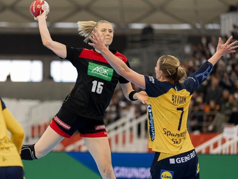 Kim Naidzinavicius ist die Kapitänin der deutschen Handballerinnen. Foto: Marco Wolf/wolf-sportfoto/dpa