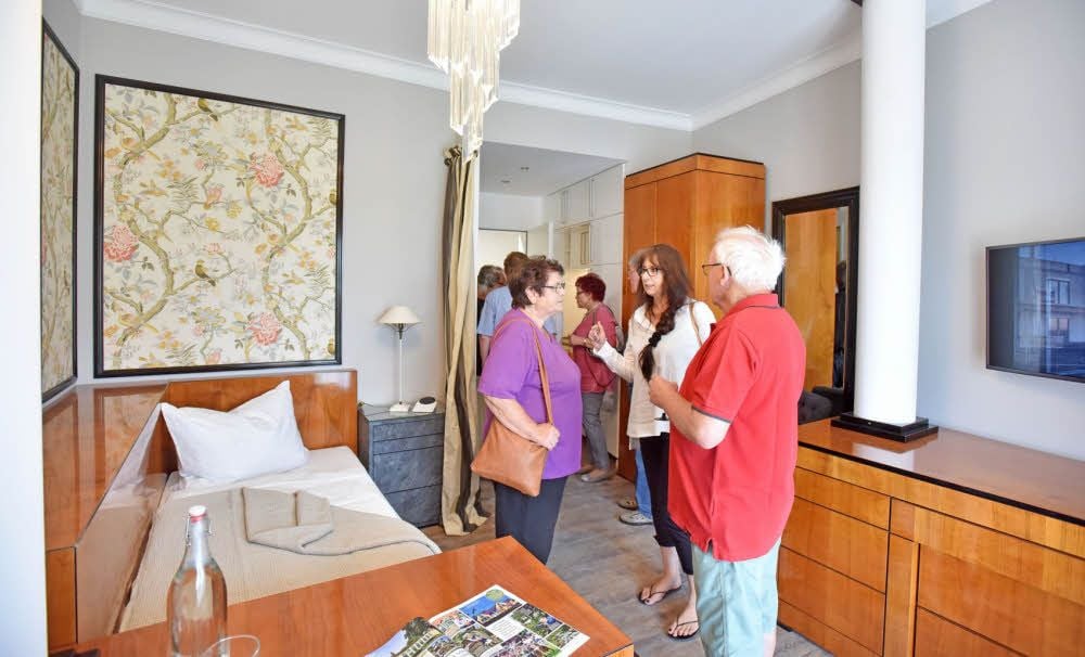 In der Musterwohnung konnten sich die Besucher über eine Einrichtungsmöglichkeit informieren.