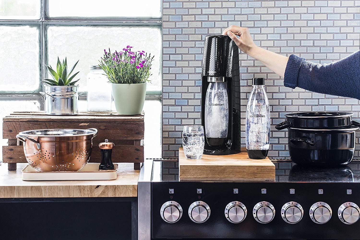 Der SodaStream Easy sprudelt per Knopfdruck Ihr Leitungswasser.
