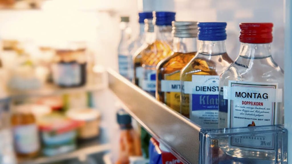 Beim kontrollierten Trinken wird genau festgelegt, wann Alkohol genossen wird. Und auch trinkfreie Tage werden geplant.