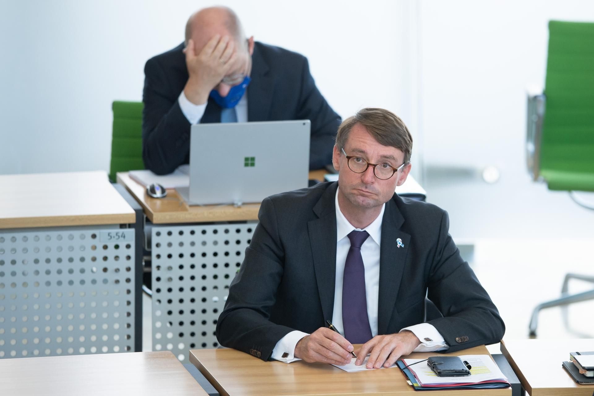 Nach der „Querdenker“-Demo in Leipzig steht Sachsens Innenminister Roland Wöller (CDU) in der Kritik.