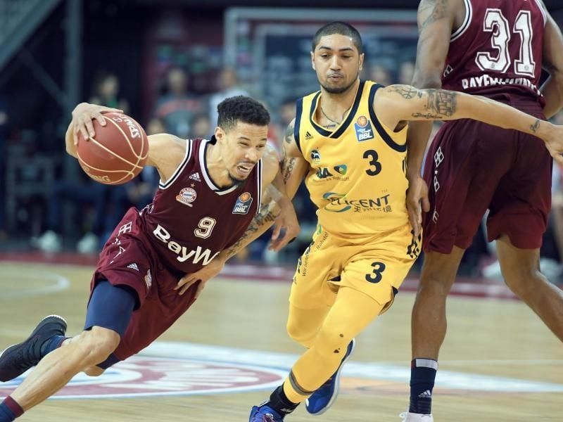 Das zweite Duell der Erzrivalen ALBA Berlin und FC Bayern München verspricht wieder ein hitziges Aufeinandertreffen. Foto: Andreas Gebert