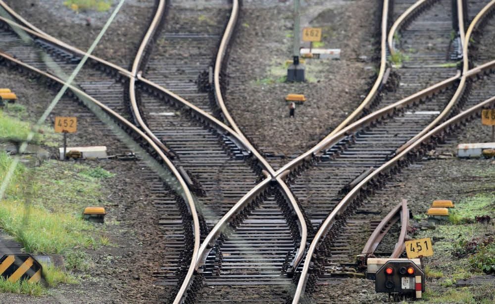 Sind die Weichen bei der Deutschen Bahn richtig gestellt? Eine neue Studie belegt Investitionsdefizite.