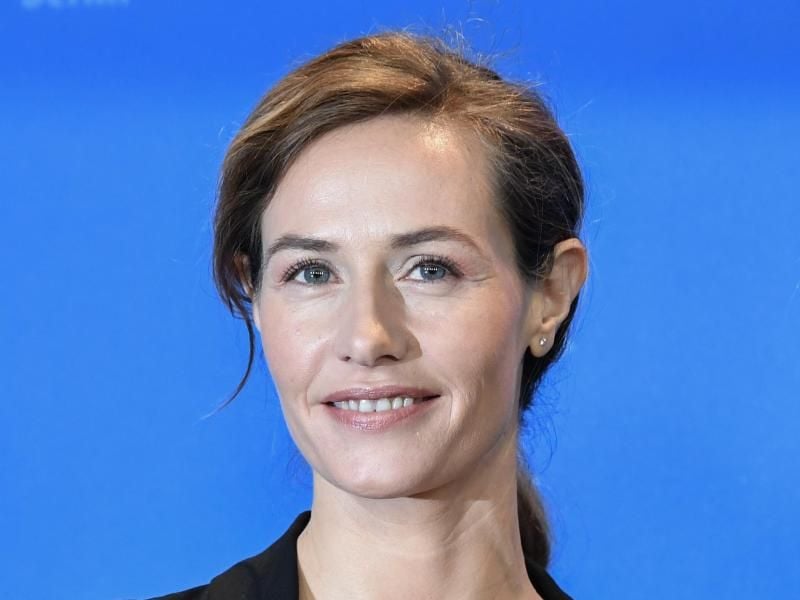 Cécile de France spielt eine der Hauptrollen in „Eine größere Welt”. Foto: Jens Kalaene/dpa-Zentralbild/ZB
