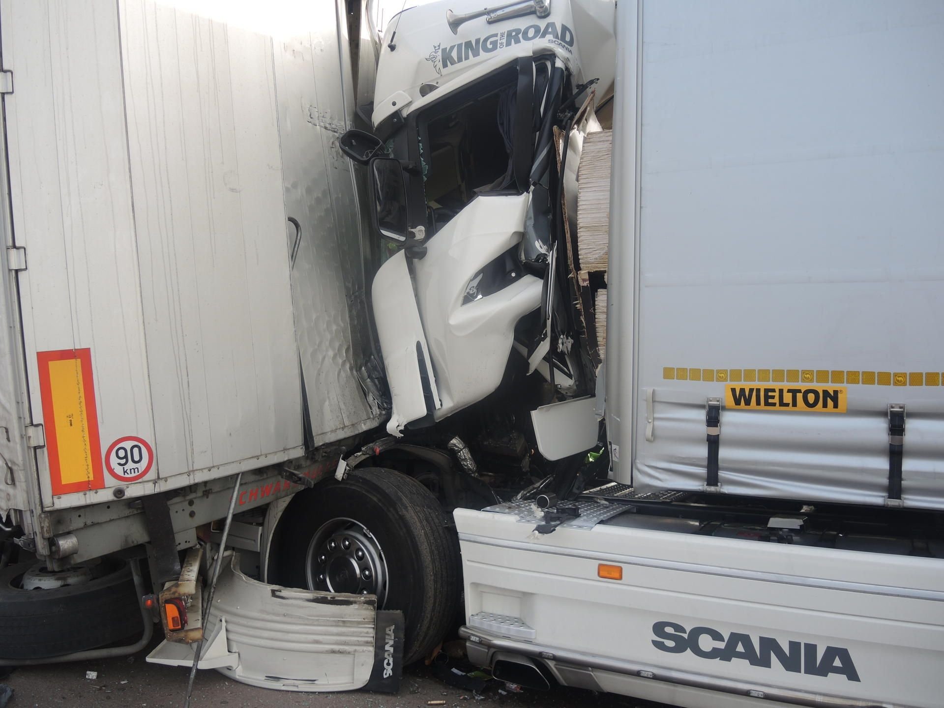 Unfall auf der A14 bei Halle