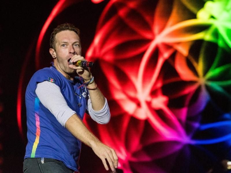 Chris Martin ist immer für eine Überraschung gut. Foto: Andrew Cowie