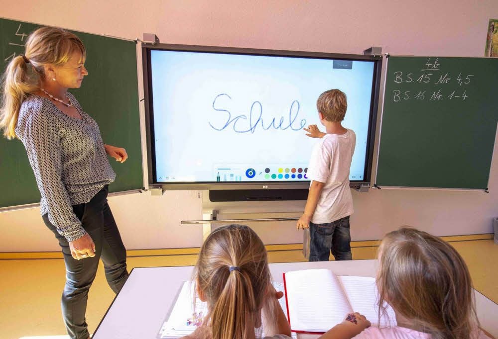 An der Neustädter Grundschule kann der Unterricht jetzt mit einer interaktiven Tafel abwechslungsreicher gestaltet werden.