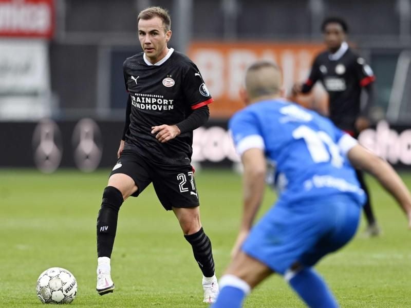 Mario Götze traf in seinem ersten Spiel für PSV Eindhoven bereits nach neun Minuten zur Führung. Foto: Olaf Kraak/ANP/dpa