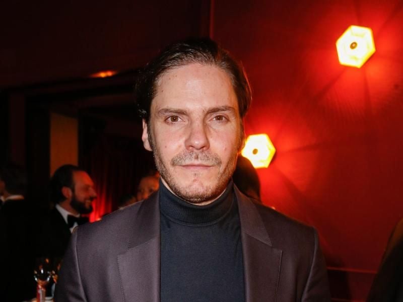 Daniel Brühl bei der Operngala für die Deutsche Aids-Stiftung in Berlin. Foto: Gerald Matzka/zb/dpa