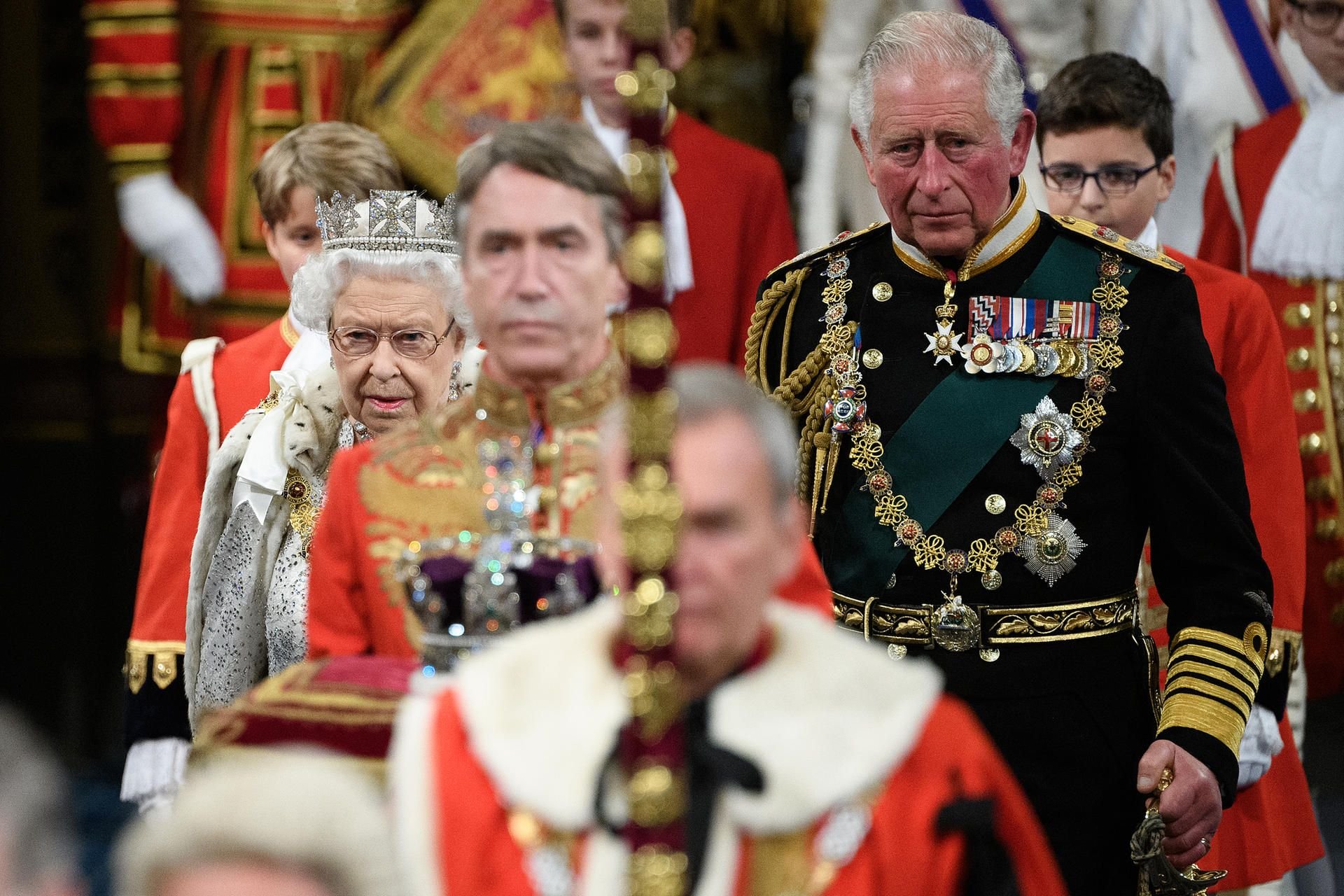 Prinz Charles mit seiner Mutter, der Königin von England, Elizabeth II.