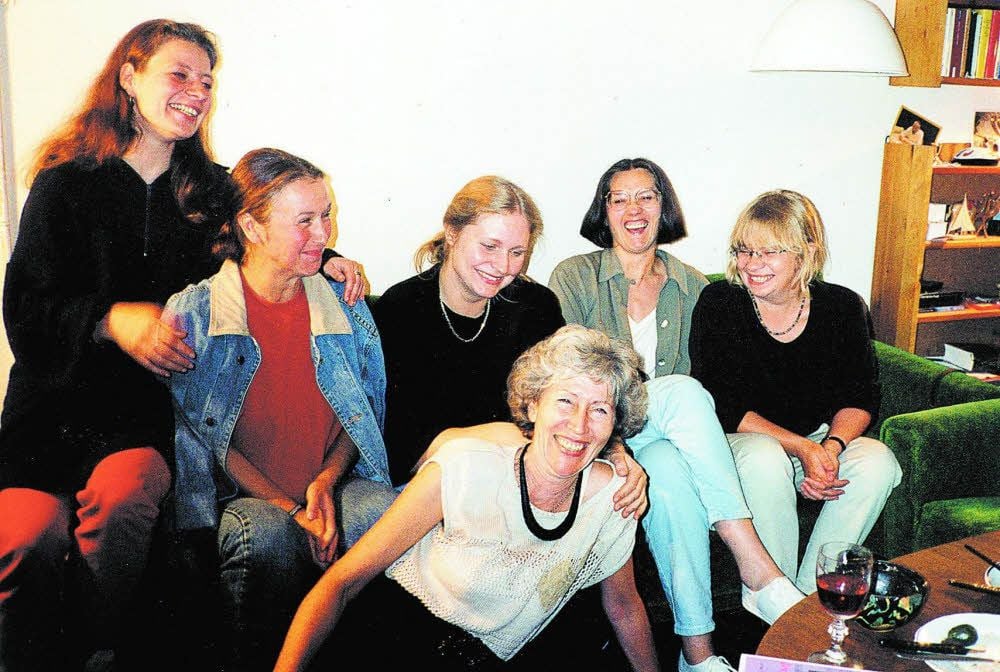 Einige der halleschen „Frauen für den Frieden“, die von der Staatssicherheit als Operativer Vorgang „Wespen“ ausspioniert wurden.