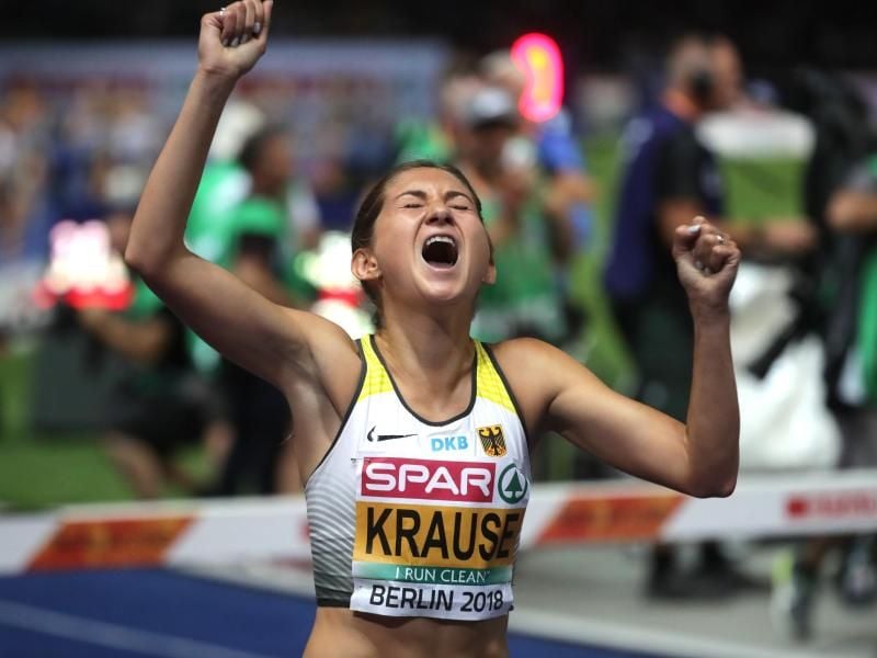 Die deutsche Goldmedaillengewinnerin Gesa Felicitas Krause jubelt über 3.000 Meter Hindernis im Ziel. Foto: Kay Nietfeld