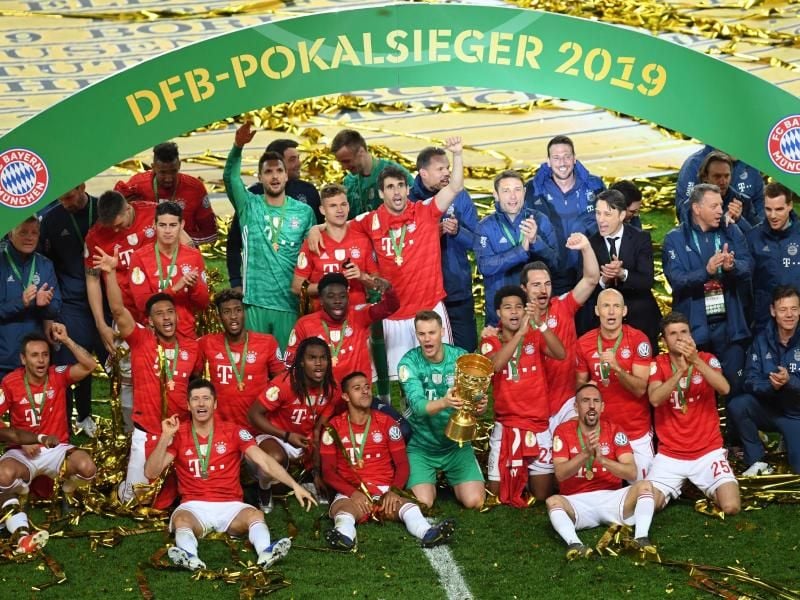 Der FC Bayern München hat zum 19.&nbsp;Mal den DFB-Pokal gewonnen und sich damit das Double aus Meisterschaft und Cup gesichert. Die Mannschaft von Trainer Niko Kovac besiegte RB Leipzig im Finale im ausverkauften Berliner Olympiastadion mit 3:0 (1:0). Foto: Hendrik Schmidt