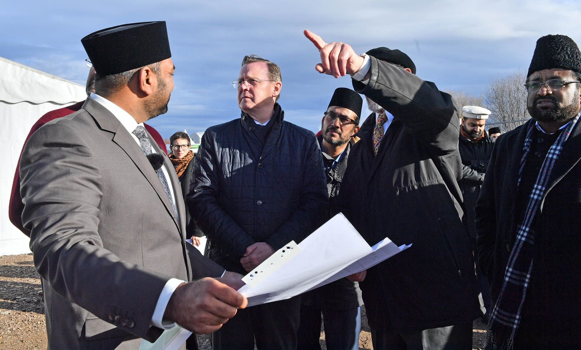 Auch Ministerpräsident Bodo Ramelow (Linke) war zur Grundsteinlegung der Ahmadiyya-Gemeinde in Erfurt gekommen.