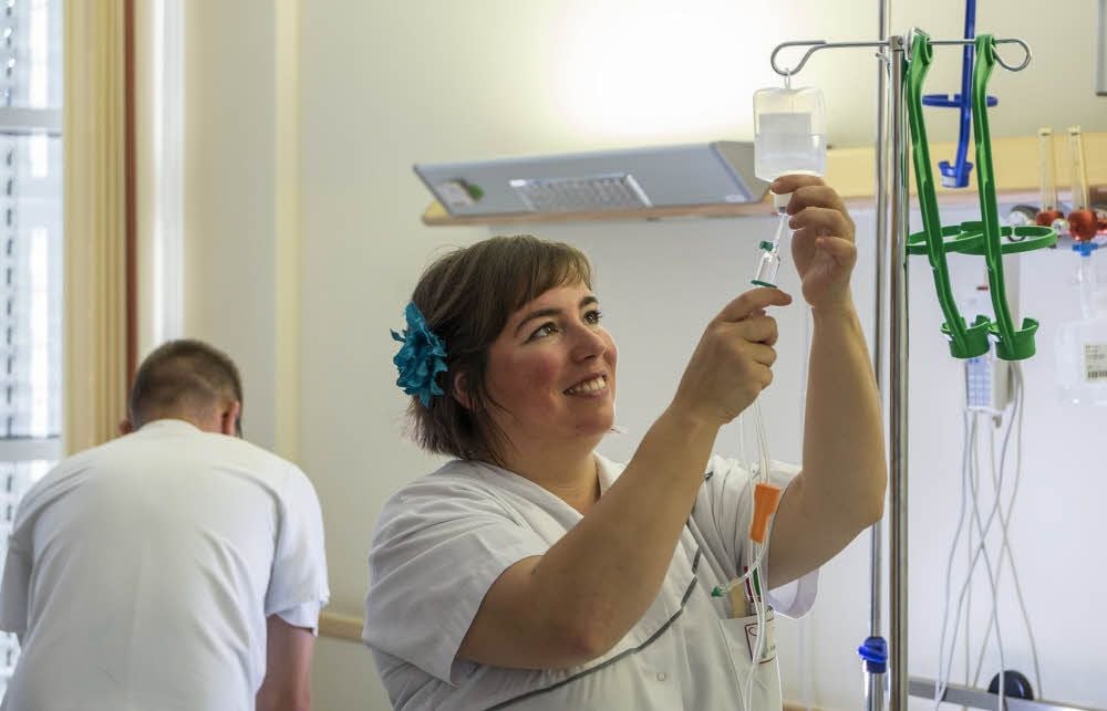 Auch in ihrem Beruf als Krankenschwester hat die gebürtige Berlinerin im Harzklinikum Quedlinburg alle Hände voll zu tun.