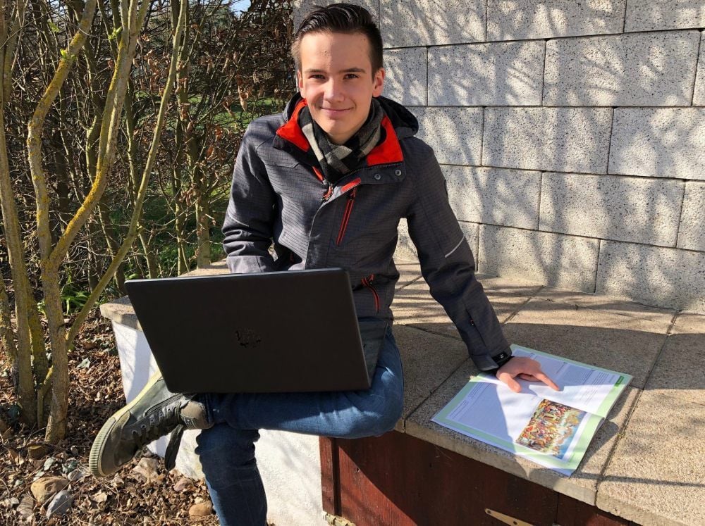Hannes Gast lebt in Markröhlitz. Auch er lernt jetzt zu Hause.
