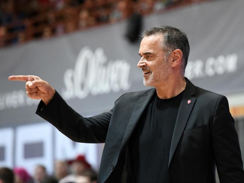 Trainer Dirk Bauermann soll laut BIG Würzburg im Sommer verlassen. Foto: Hans-Martin Issler