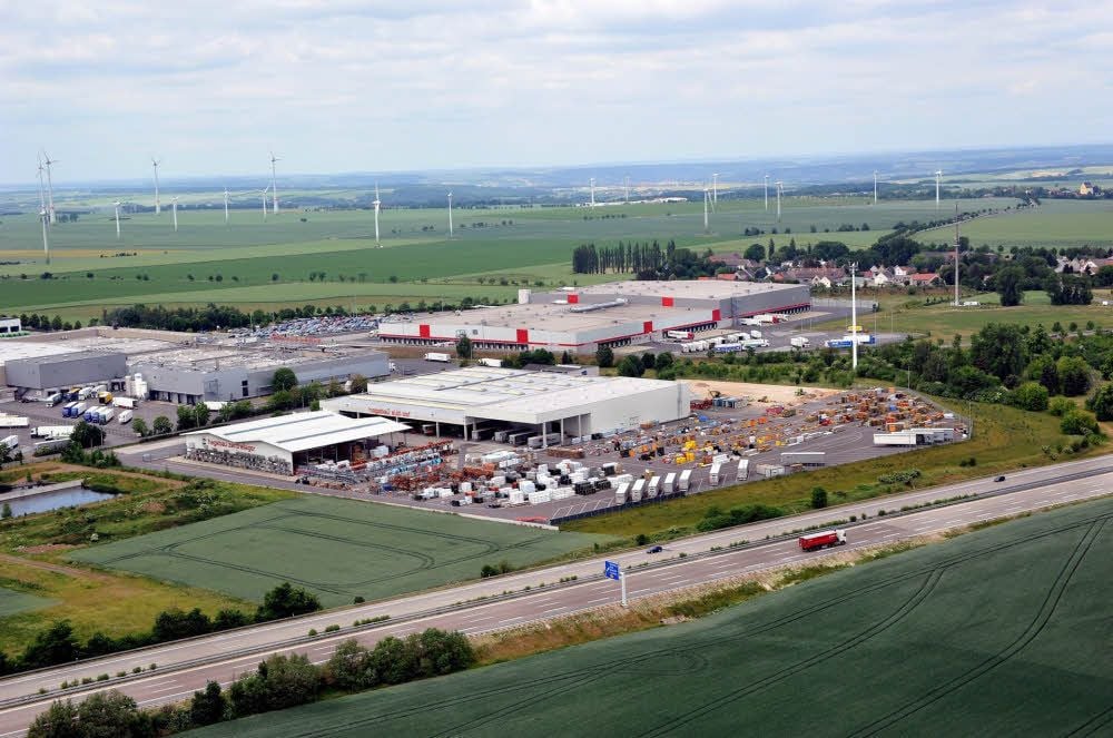 Kaufland besitzt eine großes Logistiklager auf dem Gewerbegebiet Sachen-Anhalt.