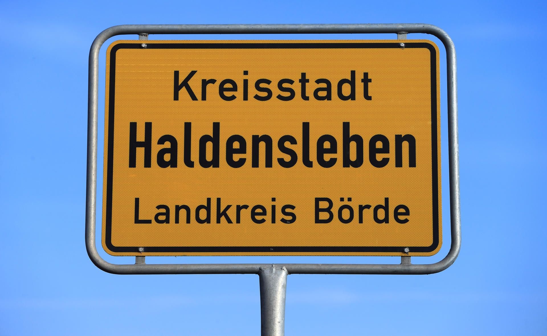 Das Ortsschild von Haldensleben