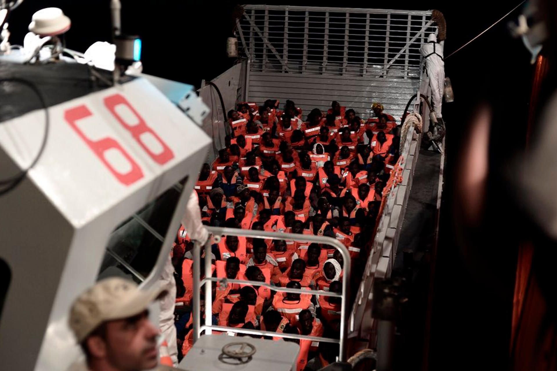 Mehr als 600 Flüchtlinge warteten an Bord des Rettungsschiffs „Aquarius“ zwei Tage lang, in Europa an Land gehen zu können.