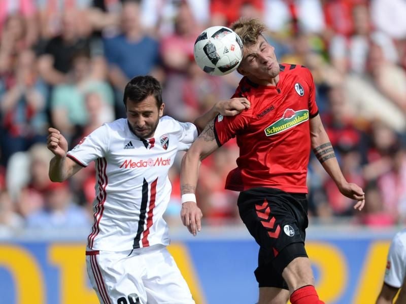 Der SC Freiburg kam gegen Ingolstadt nicht über ein 1:1 hinweg. Foto: Patrick Seeger
