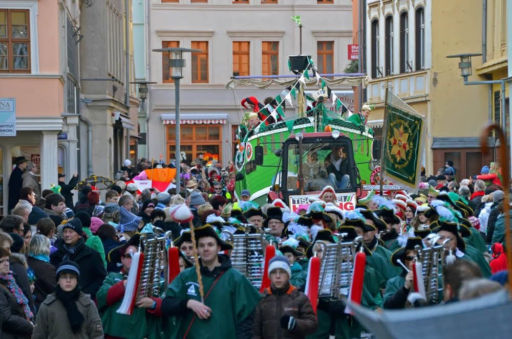Der Faschingsumzug durch Aschersleben am Rosensonntag gehört immer zu den Höhepunkten der Session.
