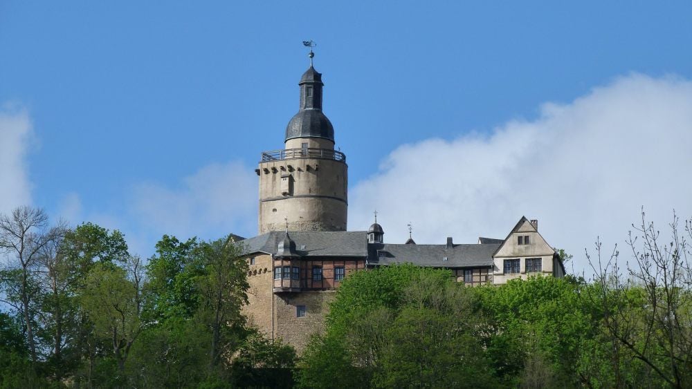 Sagenumwoben: Blick auf die Burg Falkenstein, die zwischen 1120 und 1180 erbaut wurde.