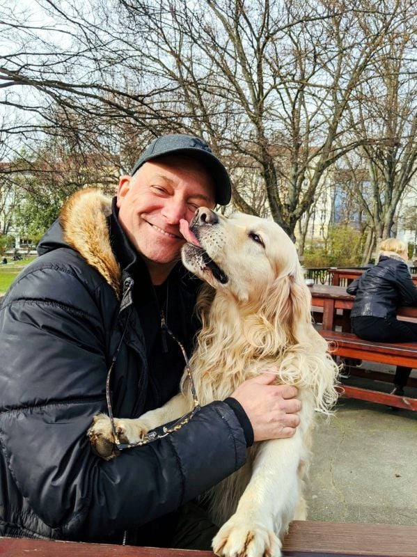 Raus geht es nur noch zur Gassirunde mit Hund.