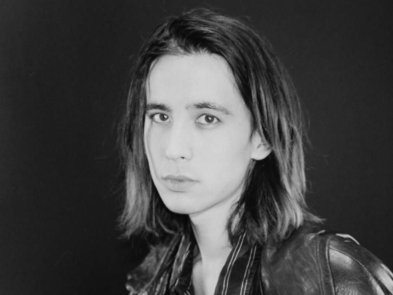 Erdig und energisch: Cullen Omori. Foto: Alexa Lopez