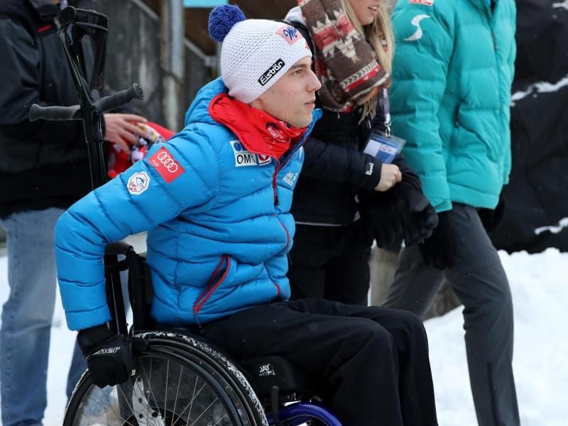 Der querschnittsgelähmte Skispringer Lukas Müller bestreitet bis zu 98 Prozent seines Alltags im&nbsp;Rollstuhl. Foto: Daniel Karmann