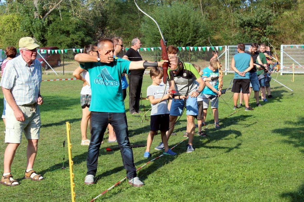 Bogenschießen will gelernt sein. Dafür gab es Hilfestellung.