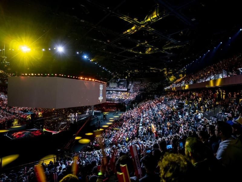 Bei der diesjährigen Weltmeisterschaft in Shanghai treffen die beiden Ligen LCS und LEC erneut aufeinander. Foto: Riot Games/dpa