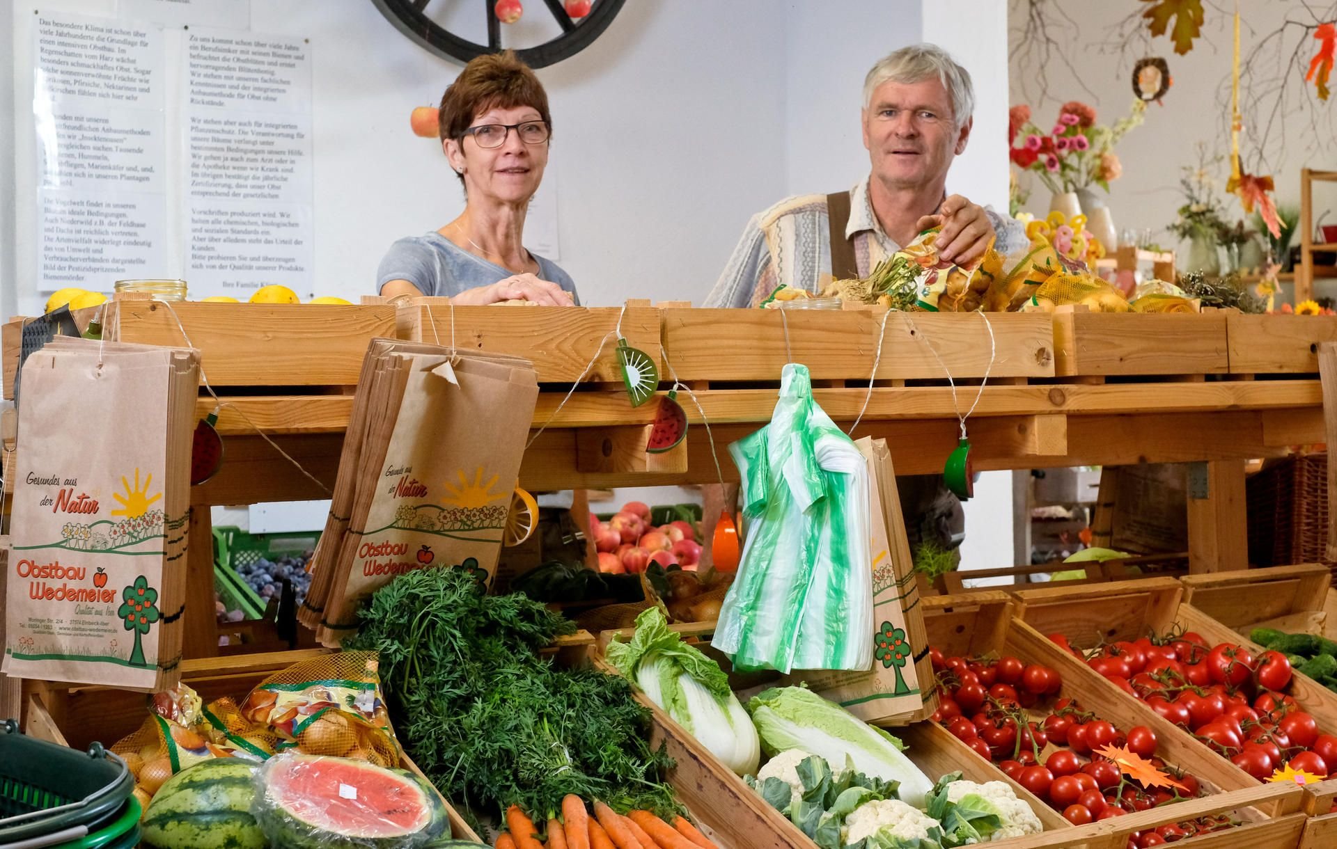 Marion und Harald Klimt betreiben in Beesenstedt mit „Regionales und Florales“ einen Hofladen.