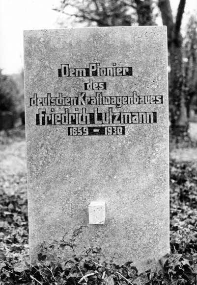 Grab auf dem Friedhof III.
