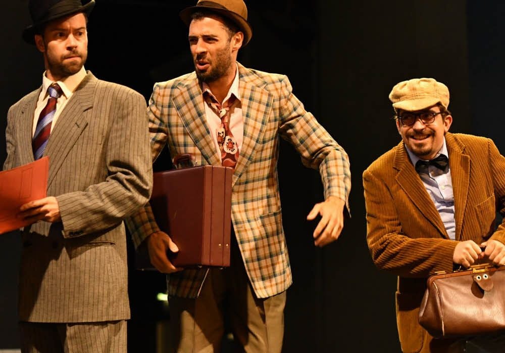 Christopher Wartig, Benjamin Wilke und Philip Dobraß (von links) sind „Die Olsenbande“.