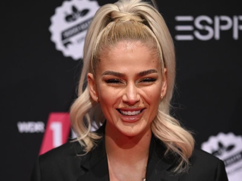 Loredana, Rapperin aus der Schweiz (2019). Foto: Henning Kaiser/dpa