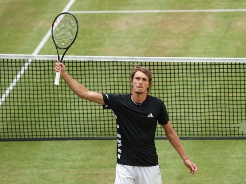 Hat sich mit geschwollenem Knie ins Viertelfinale gekämpft: Alexander Zverev. Foto: Friso Gentsch