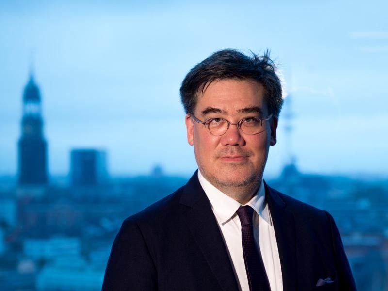 Der US-amerikanische Dirigent Alan Gilbert wechselt nach Hamburg. Foto: Axel Heimken