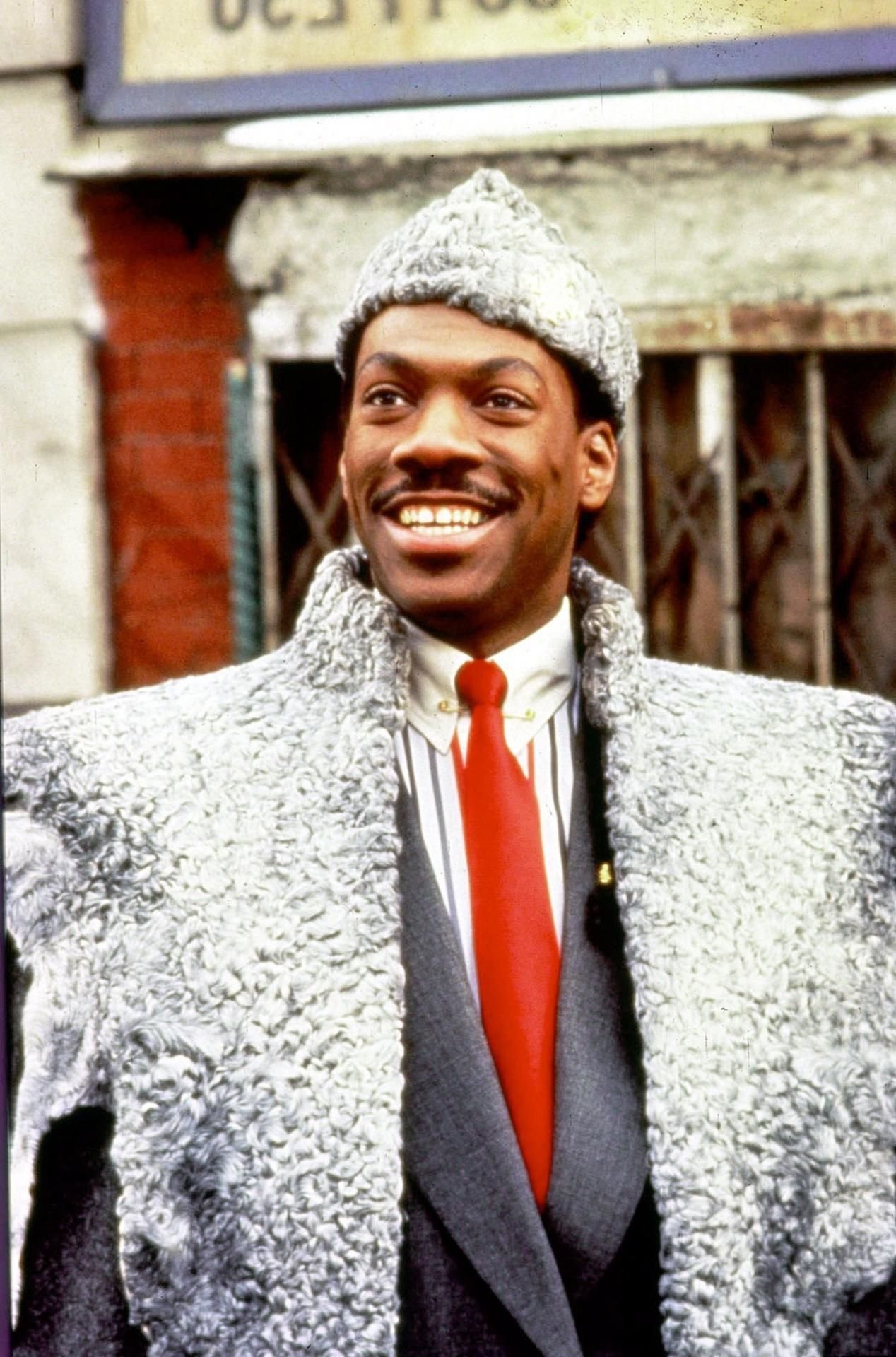 In „Der Prinz aus Zamunda“ (Originaltitel „Coming to America“) spielte Murphy 1988 einen Prinzen aus dem fiktiven afrikanischen Königreich Zamunda auf Brautschau in New York.