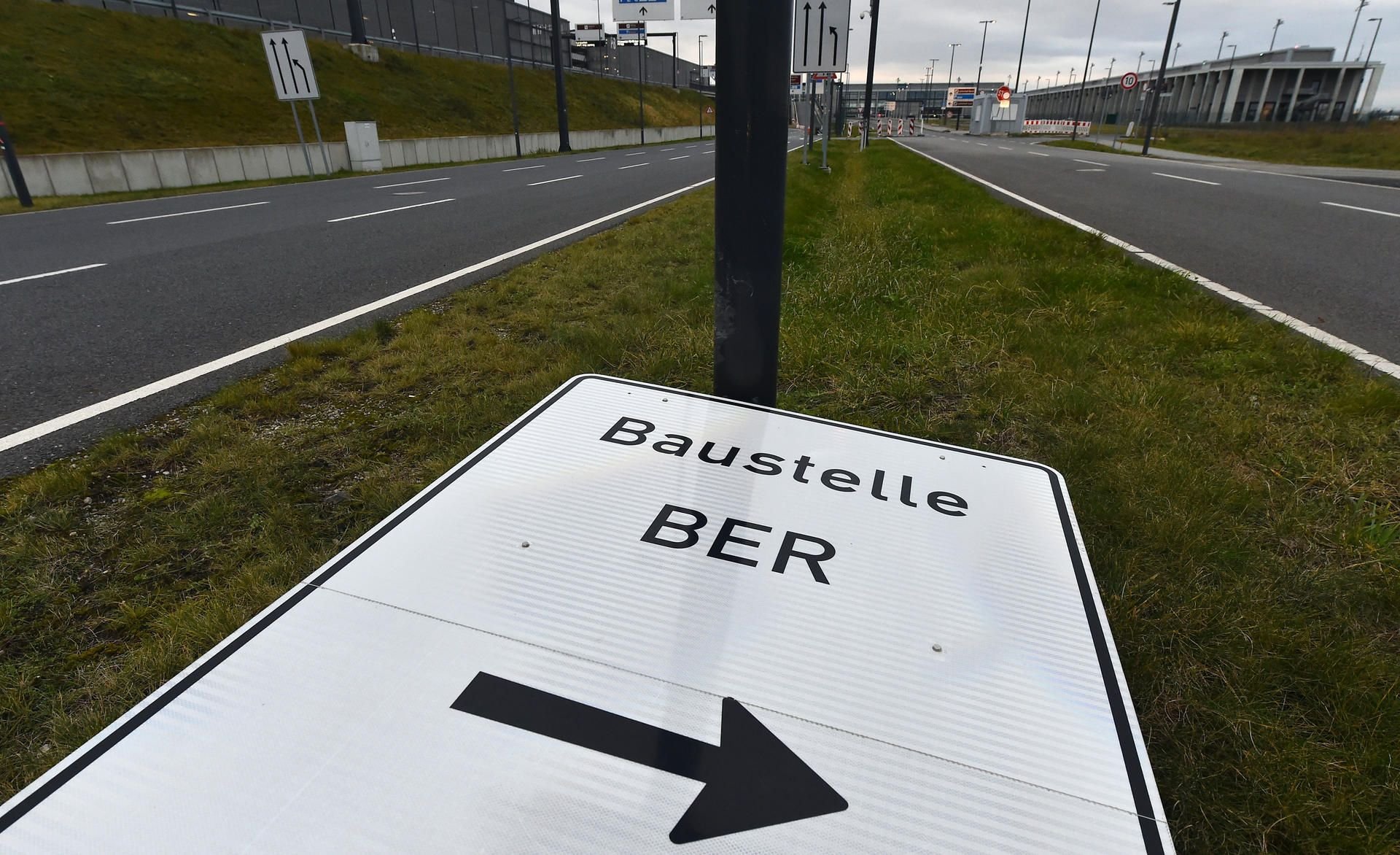 Der Flughafen Berlin Brandenburg (BER) scheint erneut teurer zu werden.