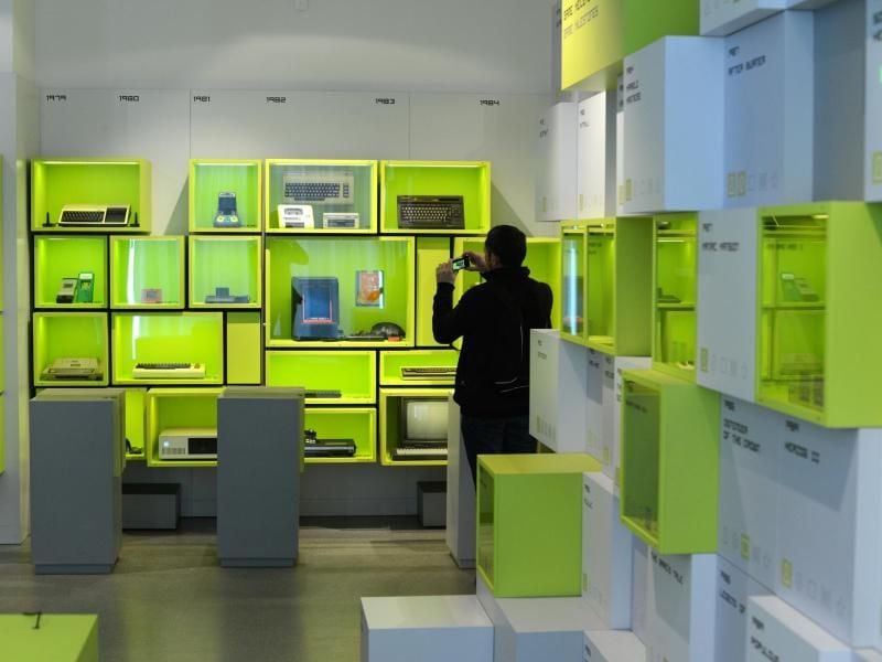 An Retro-Fans und ganze Familien richtet sich das Gamefest im Computerspielemuseum. Foto: Jens Kalaene