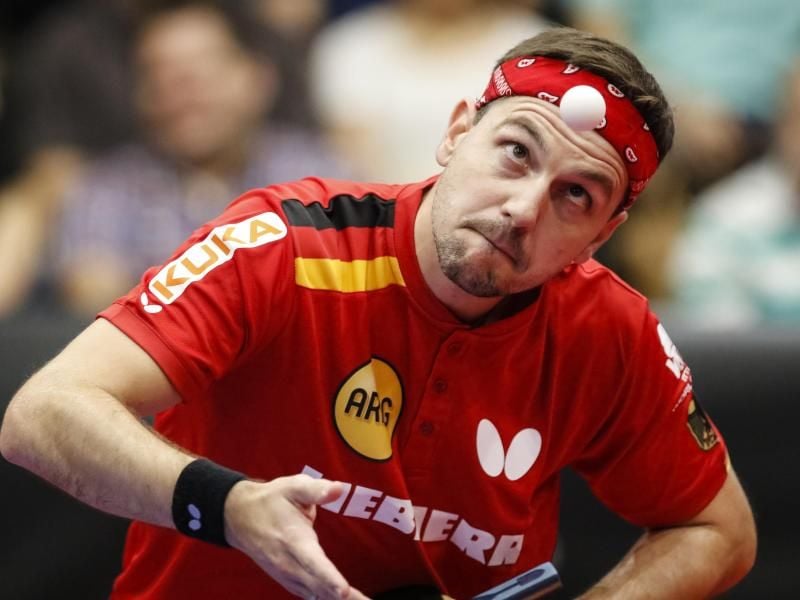 Tischtennisstar Timo Boll beim Aufschlag. Foto: Abel F. Ros