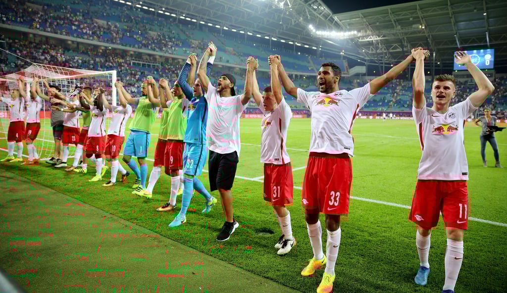 Die RBL-Spieler feiern. Bisher sind sie noch ungeschlagen, können sie ihre Serie gegen Augsburg ausbauen?
