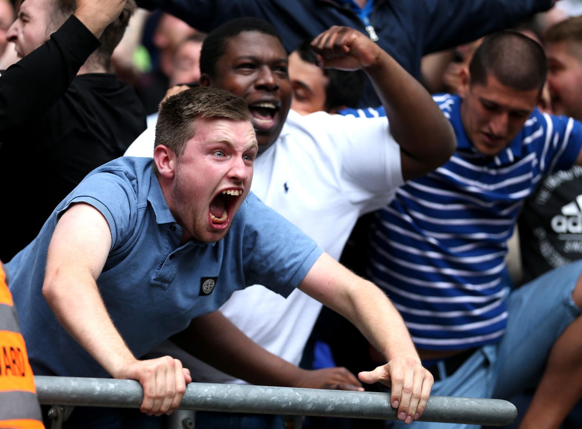 In England sind die Fans nicht gerade über die Auslosung in den frühen Morgenstunden begeistert.