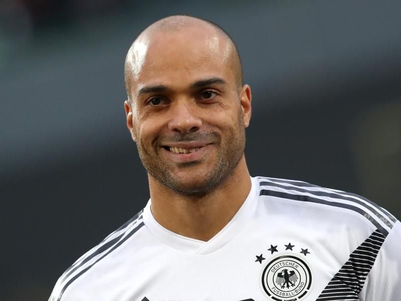 Kickt künftig in der Bezirksliga: David Odonkor. Foto: Daniel Karmann/dpa