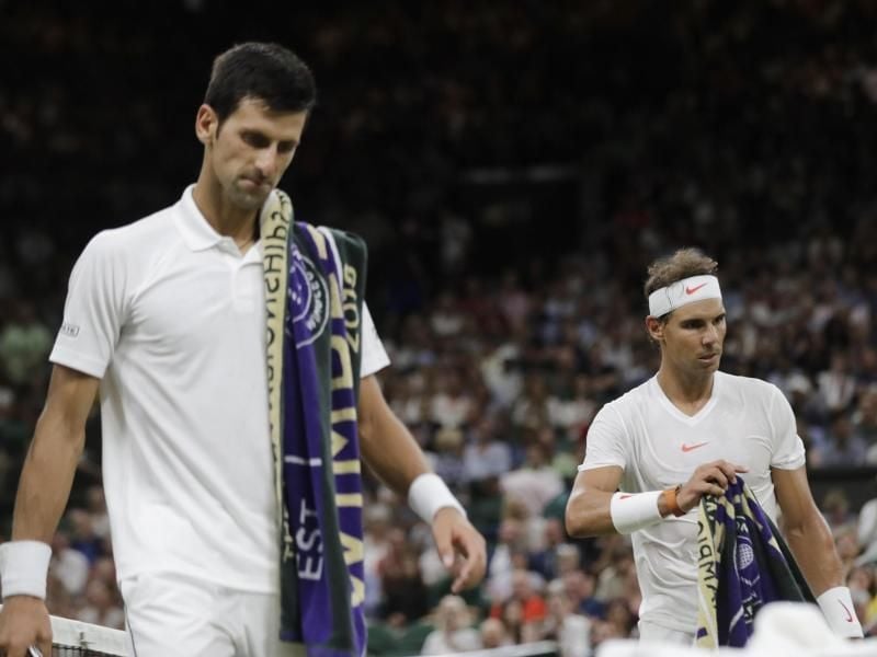 Müssen heute noch einmal ran: Novak Djokovic (l) und Rafael Nadal. Foto: Ben Curtis/AP Pool