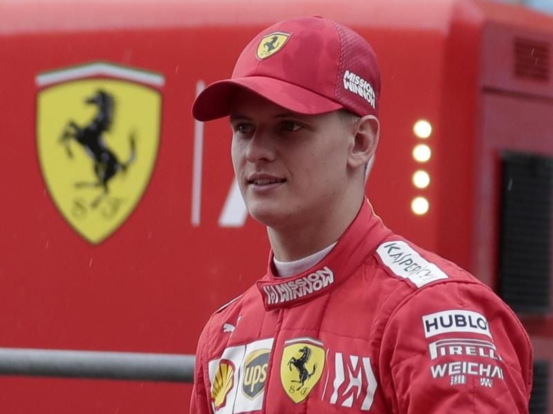Bewundert immer mehr seinen Vater Michael: Motorsport-Talent Mick Schumacher. Foto: Hassan Ammar/AP