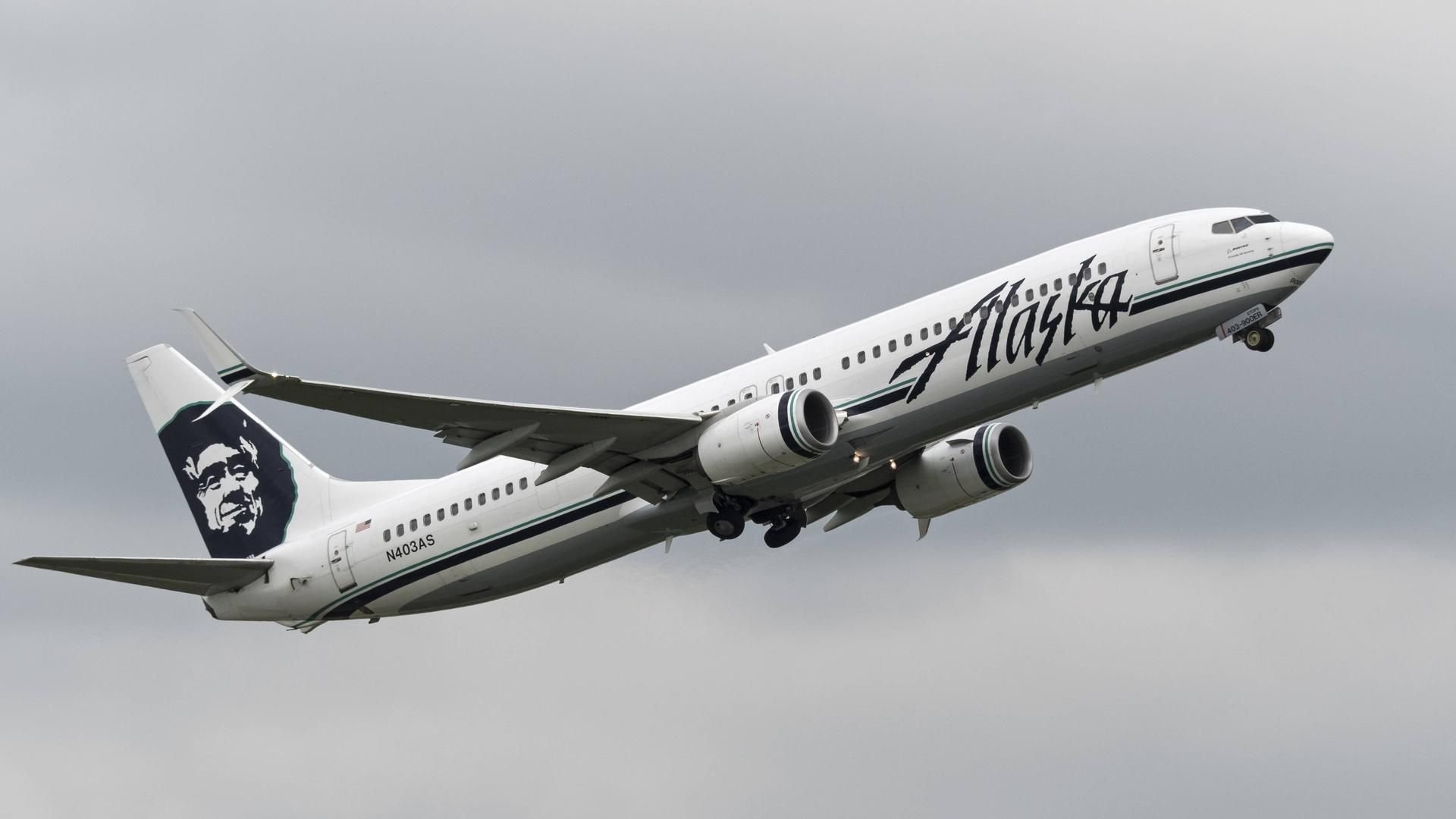An Bord eines Alaska-Airline-Fliegers gab es einen Zwischenfall.