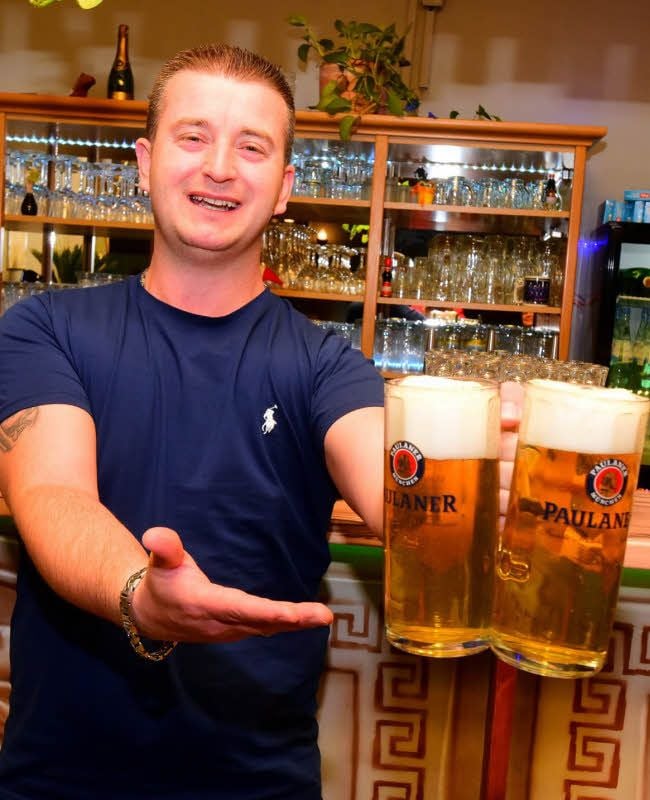 Lulijan Haskaj lädt in Hohenmölsen zur ersten Wiesn ein.